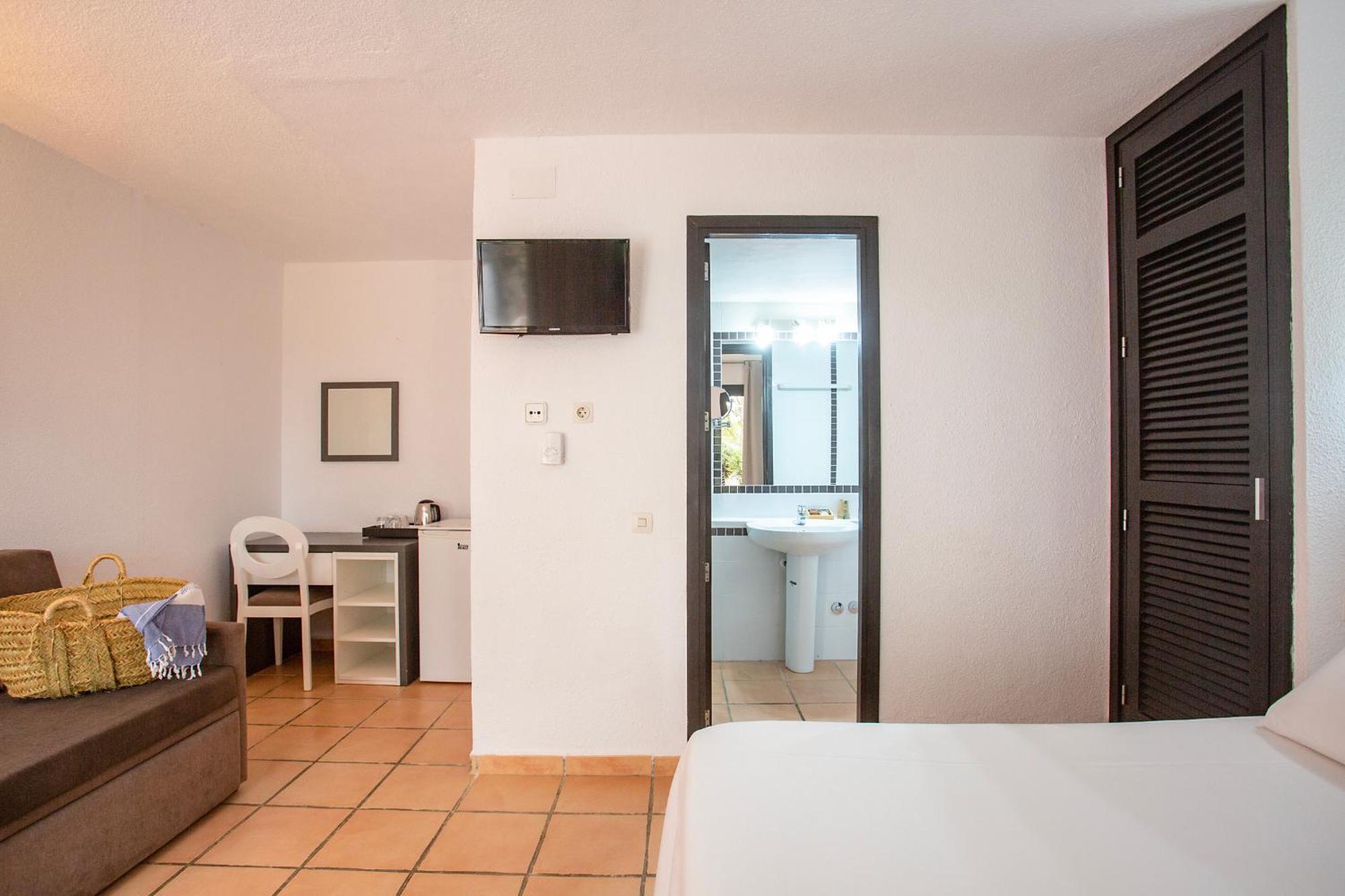 Hotel Club Cala Azul à Cala Llena Chambre photo