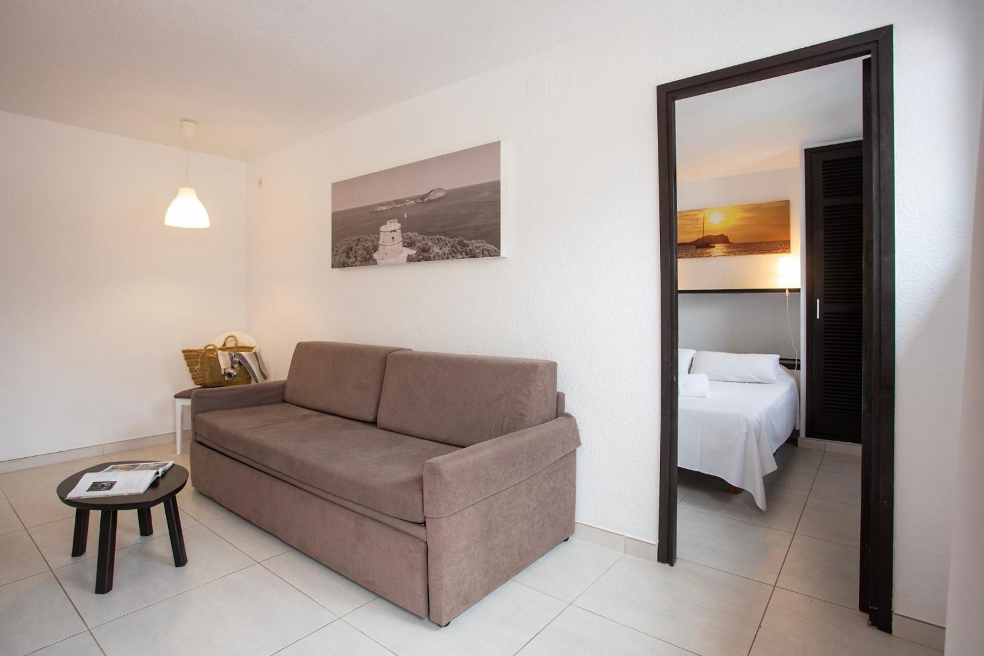 Hotel Club Cala Azul à Cala Llena Extérieur photo