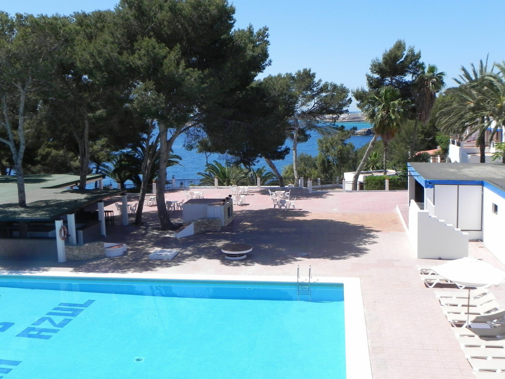 Hotel Club Cala Azul à Cala Llena Extérieur photo