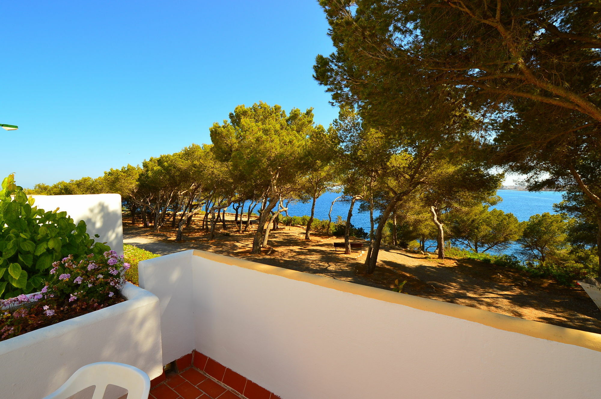 Hotel Club Cala Azul à Cala Llena Extérieur photo
